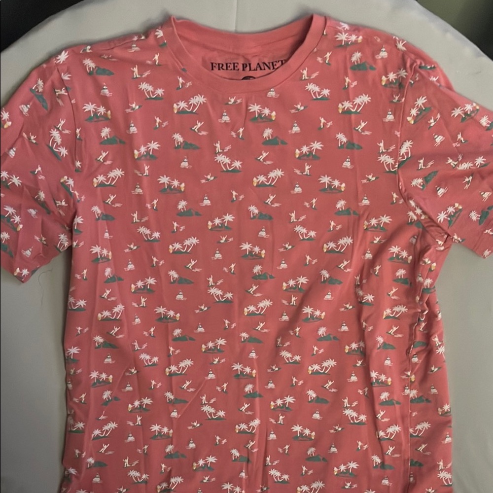 #140- Free Planet Pink Graphic T-Shirt